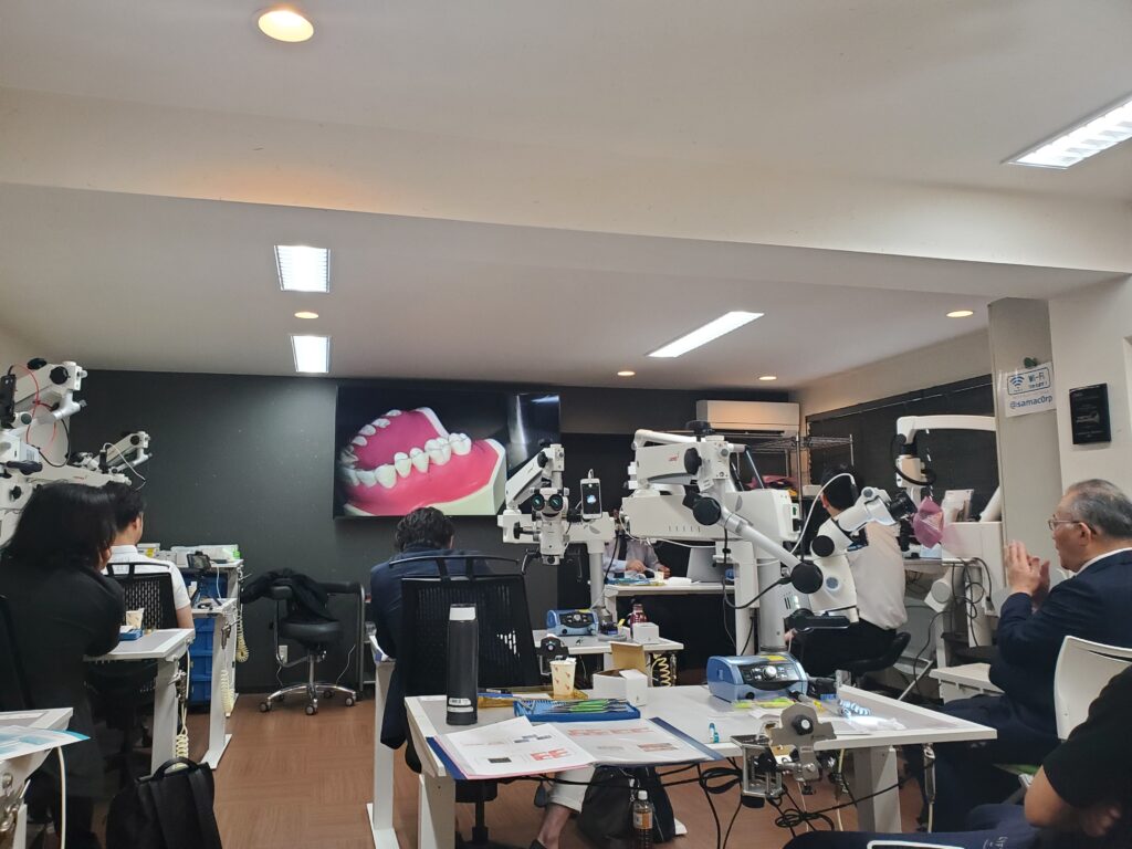 マイクロスコープ顕微鏡　歯医者　自由が丘